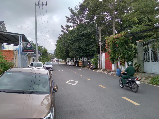 Bán nhà MT đường phan thị Hối  thị trấn củ chi