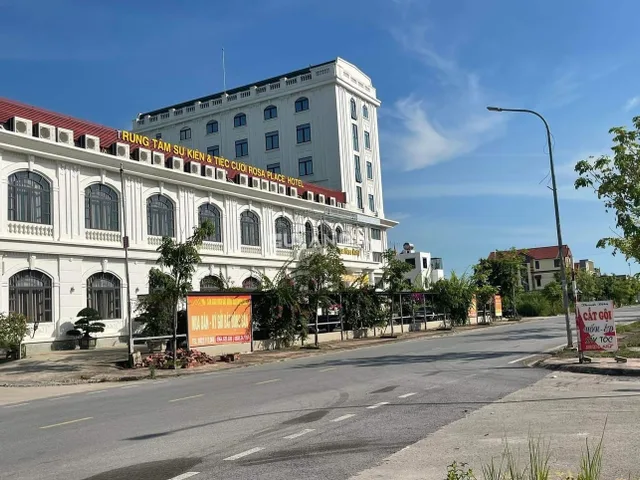 ĐẤT ĐÔ THỊ GẦN KHÁCH SẠN ROSA