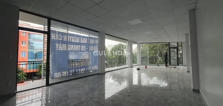 Cho thuê mb tòa nhà đường trường sơn