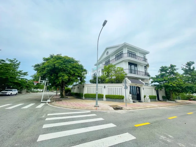 BÁN ĐẤT KHU BCA PHẠM HỮU LẦU, LÔ GÓC 304M2, GIÁ CHỈ 19.5 TỶ
