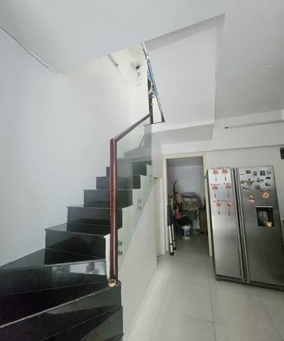 Bán nhà 1 trệt 2 lầu cạnh siêu thị Coopmart, đường Trưng Nữ Vương, Vĩnh Long