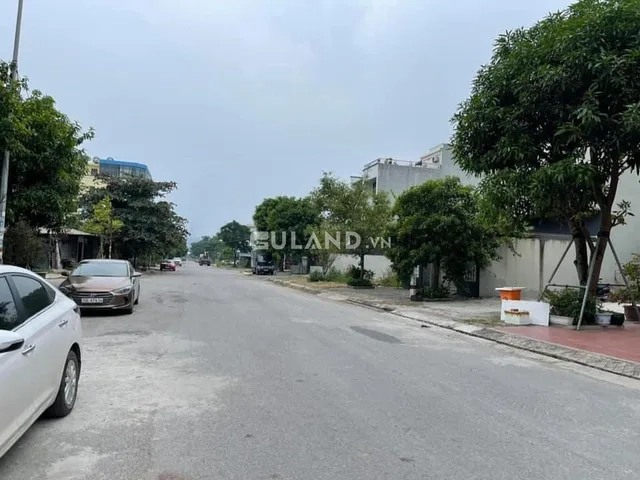 BÁN ĐẤT TRỤC 21m HÀ KHÁNH A LÔ B7,CAO XANH,HẠ LONG