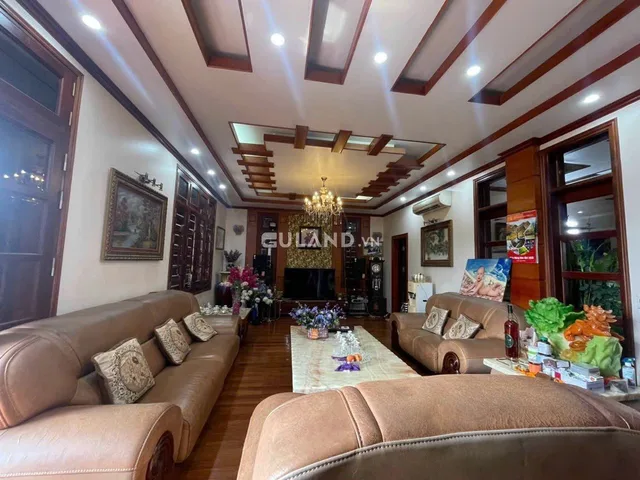 Bán biệt thự mặt biển đường Trần Quốc Nghiễn. Phường: Hồng Hà, Hạ Long, Quảng Ninh.