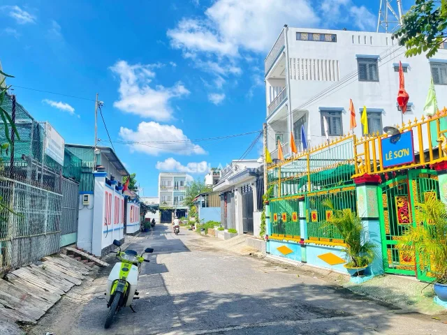 Bán đất sổ riêng, xã Long Thới, 106m2, hẻm xe hơi, 2.55 tỷ, gần trường Quốc tế Mỹ AIS
