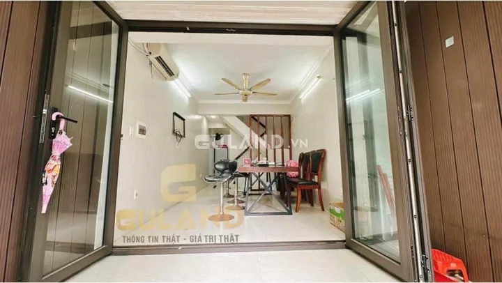 BÁN NHÀ TRUNG TÂM CHỢ CỘT 3,HỒNG HẢI,HẠ LONG,QUẢNG NINH