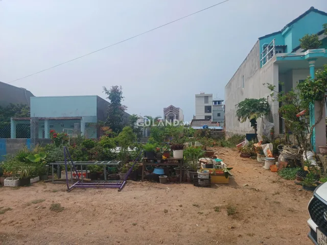 Bán 232m2 mặt tiền 10m khu phân lô Nguyễn Tấn Định, Mũi Né - 7,2 tỷ. LH: 0974090487