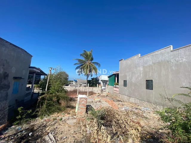 Bán lô đất nhỏ view biển Mũi Né - 218m2, mặt tiền 12m - giá 1.9 tỷ. LH: 0974090487