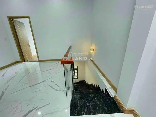 Chủ hạ giá, cần bán nhanh nhà mới 100% Tương Bình Hiệp TDM. Đường nhựa thông, cách Hồ Văn Cống 50m
