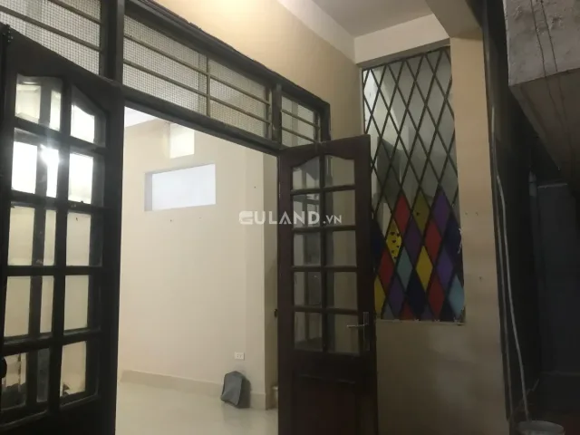 BÁN GẤP NHÀ PHỐ HÀO NAM,QUẬN ĐỐNG ĐA 50M2 x 5T GIÁ ĐÀM PHÁN 5.35 TỶ,NGÕ THÔNG 20M RA PHỐ