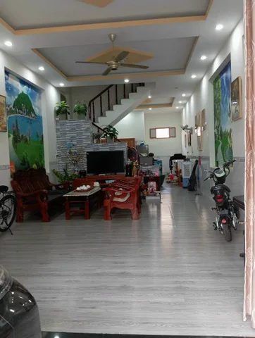 Bán nhà Phú Hòa trệt lầu 3PN, sân oto 7c, sân thượng rộng. 2ty7