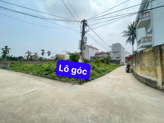 bán đất 70m2, Lâm Động,giá 2,2x tỷ. liên hệ 0362558882.