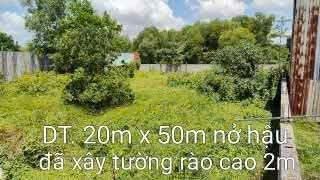 Bán lô đất xây tường rào xung quanh bao đẹp. Kênh trung ương giá tốt