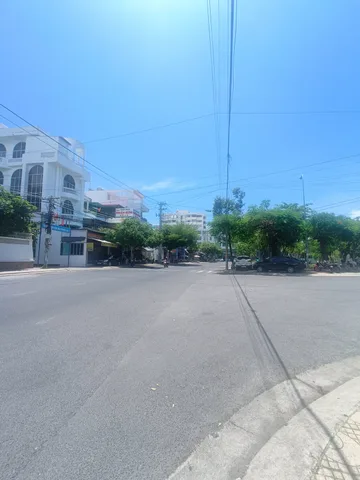 Bán nhà 2 mặt tiền đường Dạ tượng