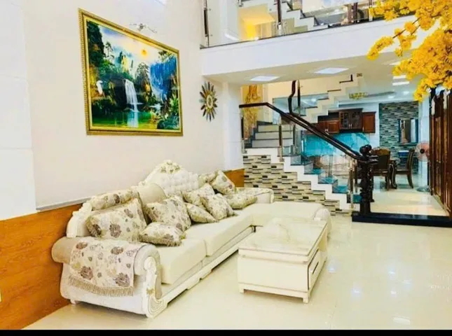 Bán gấp nhà Nguyễn Duy Cung,Gò Vấp, 4x12m2, Giá 4tỷ1, P.Khách, Bếp, 4PN, P.Thờ sân thượng. Liên hệ: 0559371035 gặp Bảo Ngọc