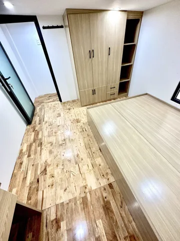 Bán gấp nhà Nguyễn Đình Chiểu,Quận Phú Nhuận, 4x11m2, Giá 3tỷ5, 2PN,2WC, sân để xe, Ban công. Liên hệ: 0559371035 gặp Bảo Ngọc