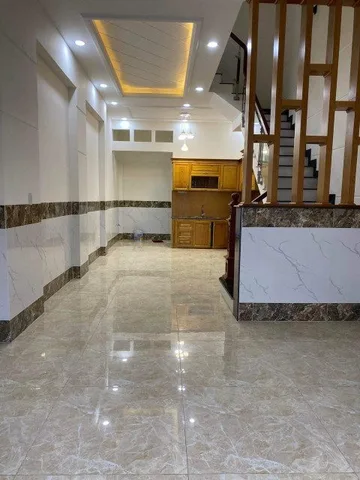 Bán gấp nhà hẻm Trường Lưu, Quận 9, 58m2, Giá 3tỷ8, 4PN,5WC. Liên Hệ: 0559371035 gặp Bảo Ngọc