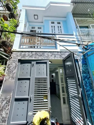 Bán Nhà hẻm Trần Xuân Soạn , Quận7, 4x11m2, Giá 3tỷ còn thương lượng, 2pn, 2wc gần chợ trường học. Liên Hệ: 0559371035 Bảo Ngọc