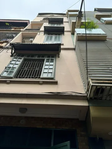 Bán nhà Duy Tân (Cầu Giấy) 48m, 5 tầng, mặt tiền 4m, giá 16.5 Tỷ