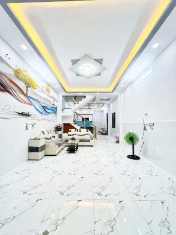 Bán nhà gấp Nguyễn Hữu Tiến,Tân Phú,4mx14m, Giá 3tỷ450, 1 trệt 1 lầu+2PN+3WC+Ban Công. Liên Hệ: 0559371035 gặp Bảo Ngọc