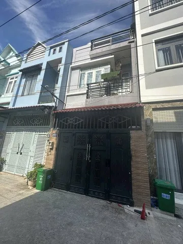 Bán nhà TL31 Quận 12, 4mx12m giá 3tỷ250 thương lượng, 1trệt1lầu+2PN+2WC. Liên Hệ 0559371035 gặp Bảo Ngọc