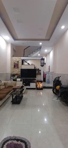 Bán Nhà TL31,Quận 12, 4mx14m giá 3tỷ250 thương lượng,2PN+2WC. Liên Hệ 0559371035 gặp Bảo Ngọc